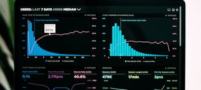 HOME-U8国际站点前沿门户首屏展示现代设计